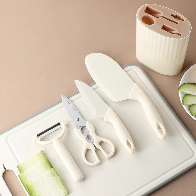 Baby Food Scissors - 5-częściowy zestaw małych narzędzi kuchennych, wykonanych