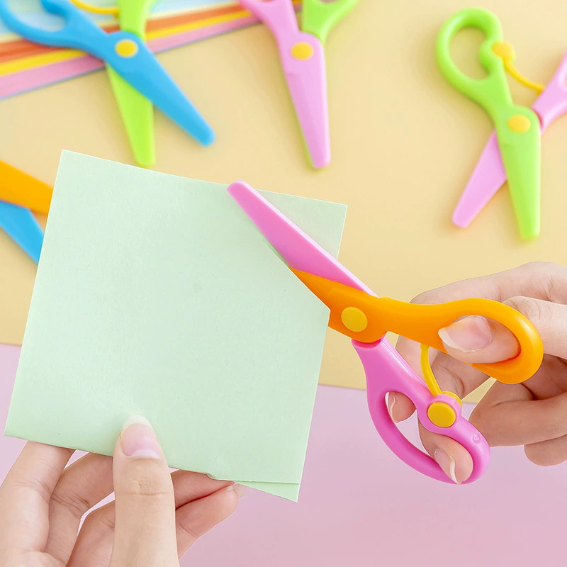 Nożyczki plastikowe dwukolorow – Baby Food Scissors recenzja i cena